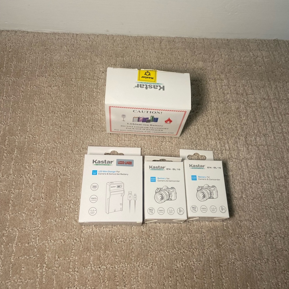 Kastar Camera Battery and Charger Set